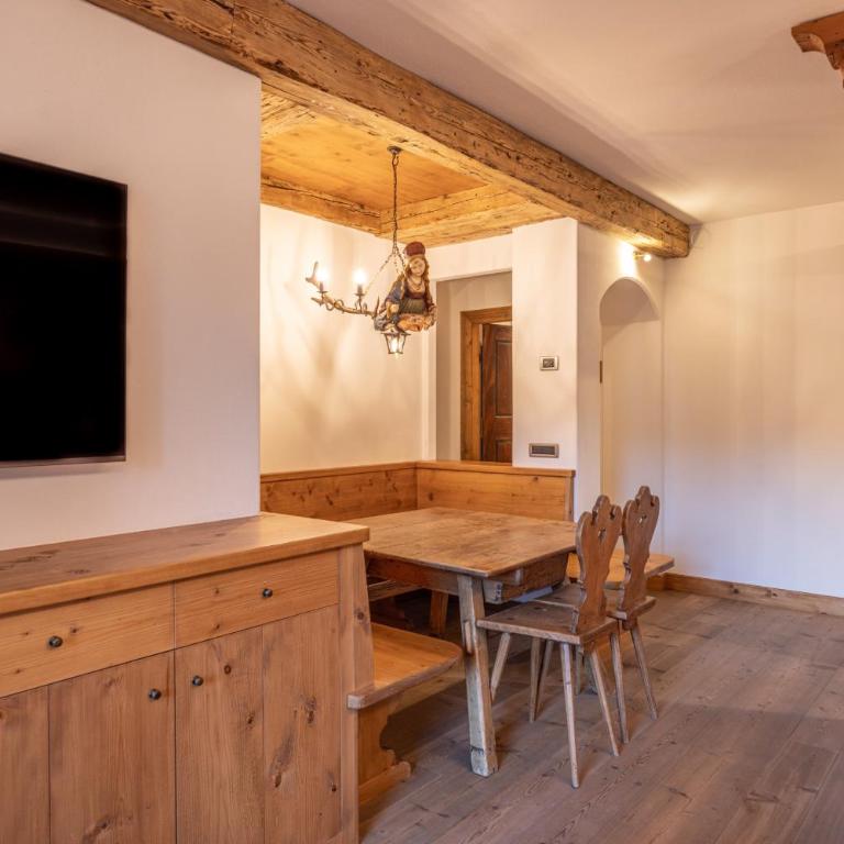 Casa Ampezzo, in the town center with balcony and parking area - Appartamento con 3 Camere da Letto e con Balcone - 10