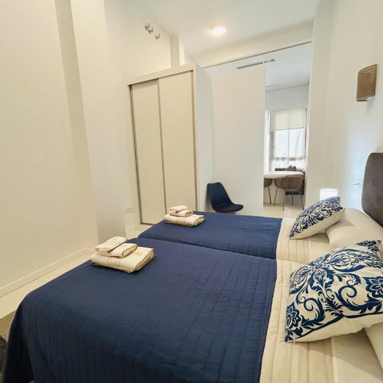 Apartamentos Marina Port - Deluxe Apartment - 18