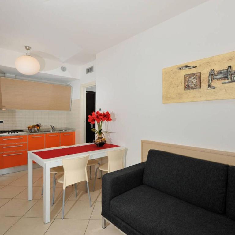 Sunny beachfront apartment with pool and spa - Appartamento - 1