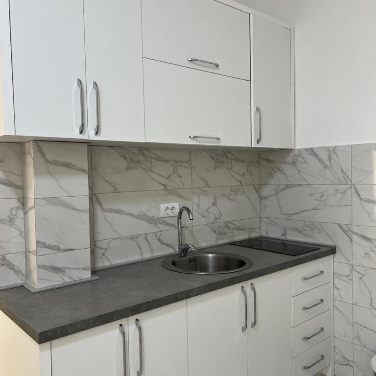 Maxhuri Apartments - Apartman sa Terasom - 2