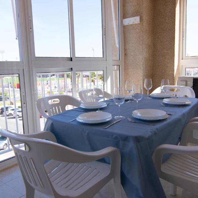 rentafive - Nuevo - Reformado - A/A - Ascensor - Three-Bedroom Apartment - 3