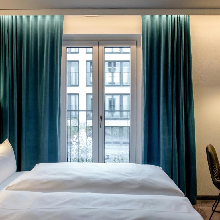 Motel One München-Hauptbahnhof - Superior Doppelzimmer - 3