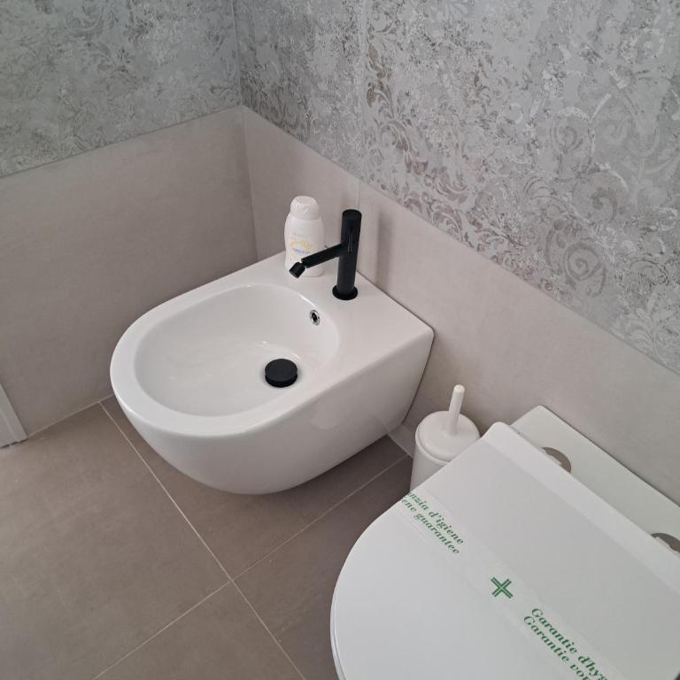 La finestra sul mare - appartamento vista mare con piscina - One-Bedroom Apartment - 22