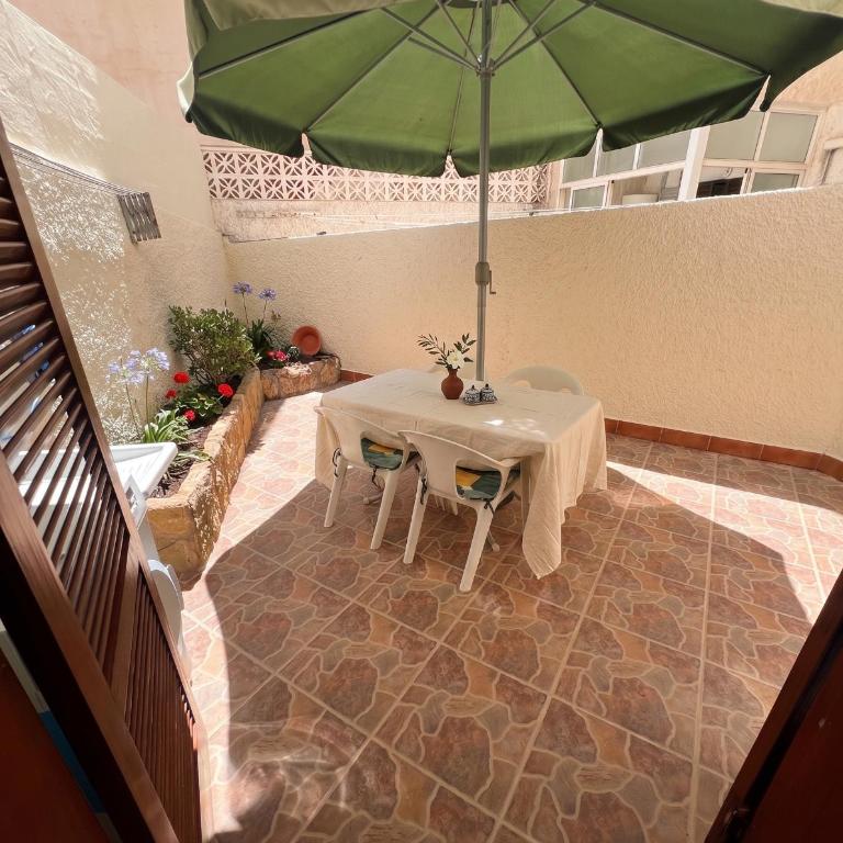 Private Garden Patio & Balcony 2-Bedroom Apartment - Apartment mit 2 Schlafzimmern - 16