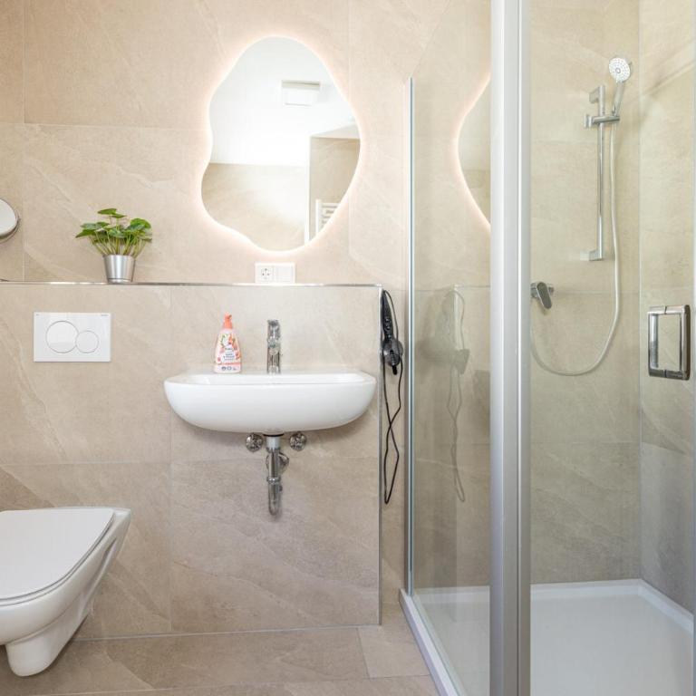 Close to River and City - Group Apartments - Apartment - 13