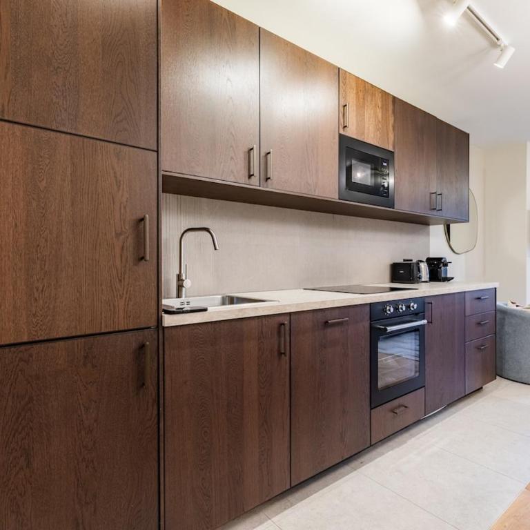 Elegant bright and air-conditioned 2 Bedroom apartment in Bastille - Appartement - 13