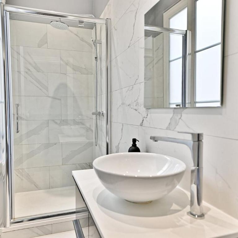 Spacious 4 bedrooms - Paris 11th with style - Appartamento - 30