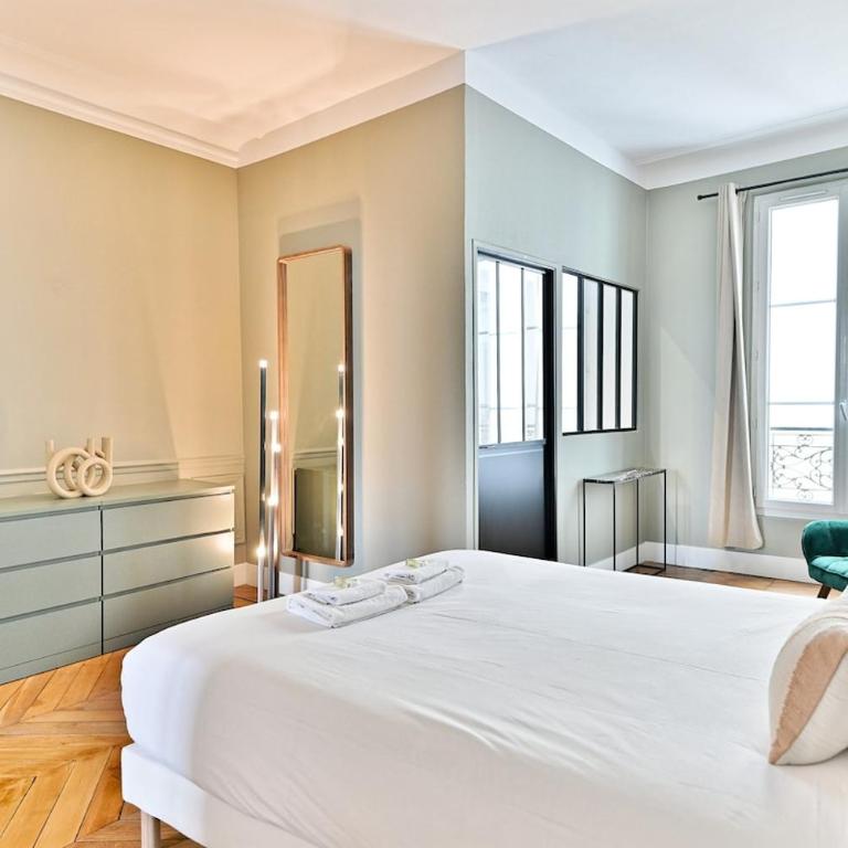 Spacious 4 bedrooms - Paris 11th with style - Appartamento - 40