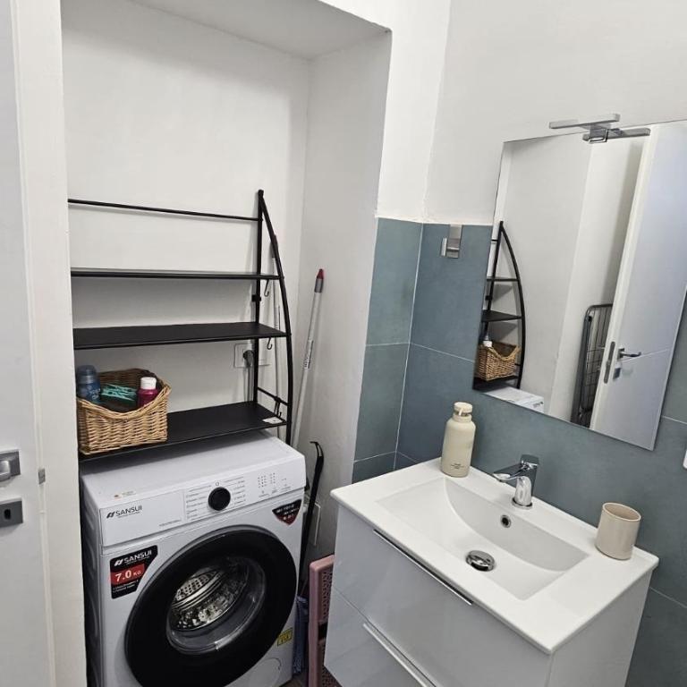 New and cozy apartment in Turin - Appartamento con 1 Camera da Letto - 8