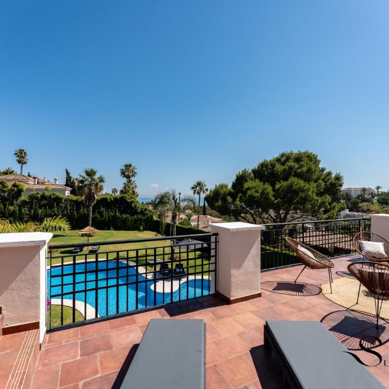 Luxury 5BR Villa Benalmádena Pool & Jacuzzi REF073 - Villa Superior - 60