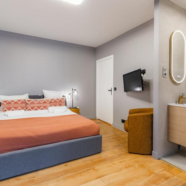 Exceptional triplex with 6 bedrooms & air conditioning - Apartment - 28