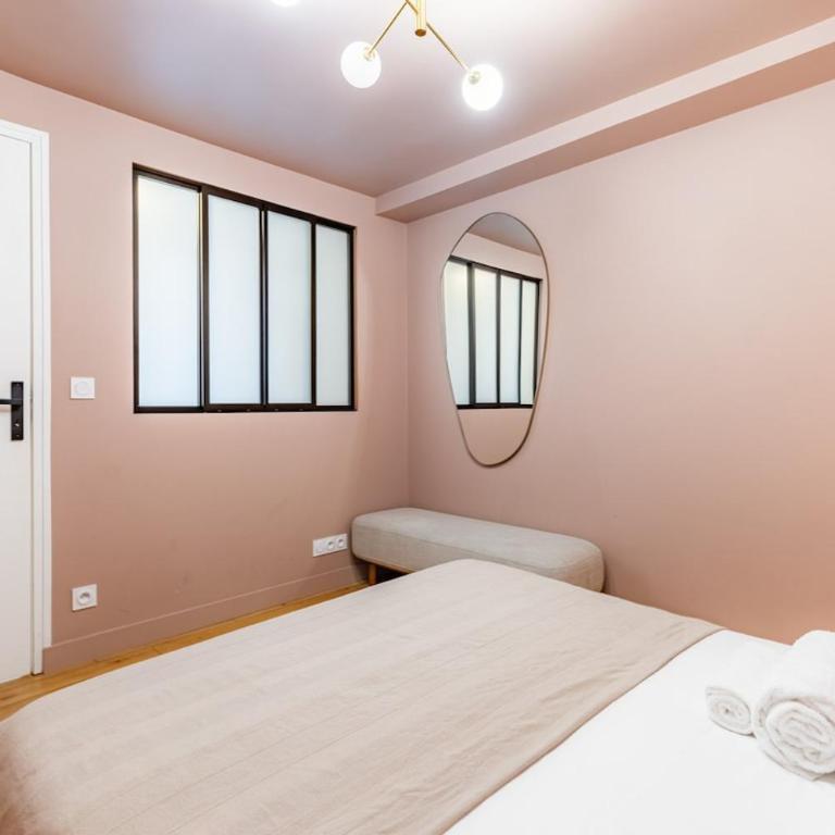 Exceptional triplex with 6 bedrooms & air conditioning - Apartment - 32