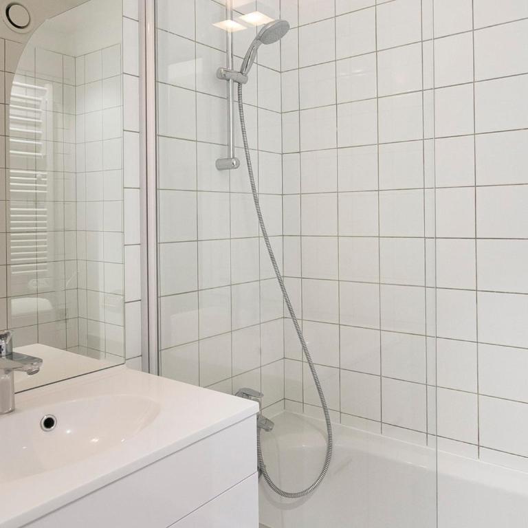 Appartement rénové calme avec balcon, parking, wifi – 7/8 pers - Appartement 1 Chambre - 17