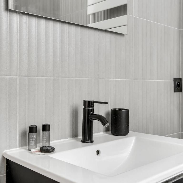 Grand appartement 1BR - Luxe Arc de Triomphe - Appartement - 16