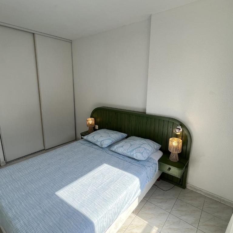 Port Frejus, Rives Latines, T2 vue port 40m2 - Appartement 1 Chambre avec Balcon et Vue sur Mer - 13