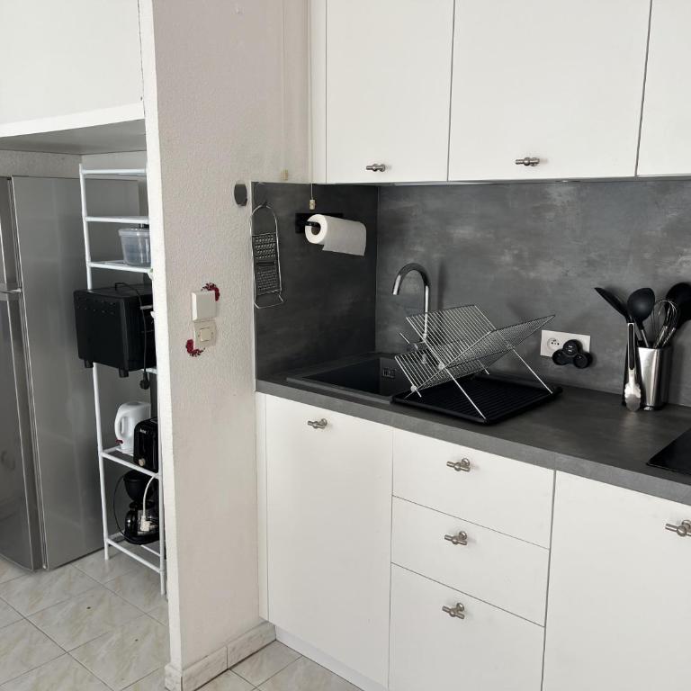 Port Frejus, Rives Latines, T2 vue port 40m2 - Appartement 1 Chambre avec Balcon et Vue sur Mer - 12