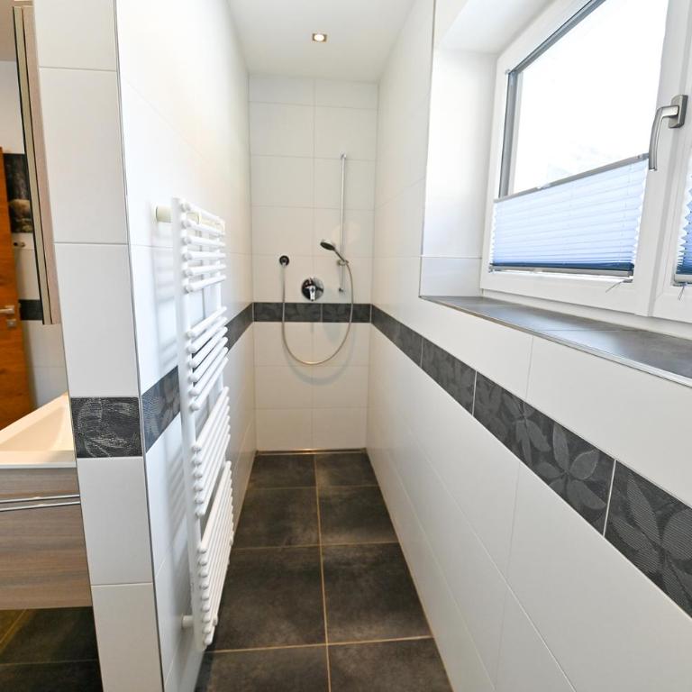 Chalet Creatina by we rent, NATIONALPARK CARD INCLUDED - Ferienhaus mit 3 Schlafzimmern - 33