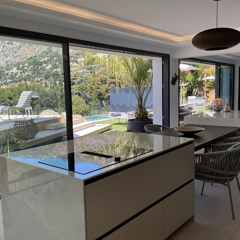 Hébergement avec vue magnifique à Roquebrune-Cap-Martin - Villa with Private Pool - 20
