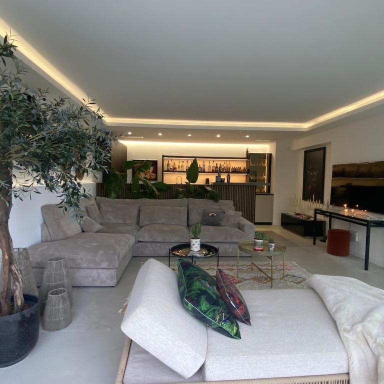 Hébergement avec vue magnifique à Roquebrune-Cap-Martin - Villa with Private Pool - 35