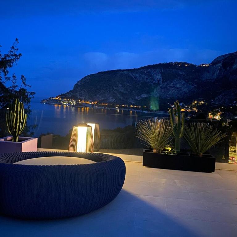 Hébergement avec vue magnifique à Roquebrune-Cap-Martin - Villa with Private Pool - 40