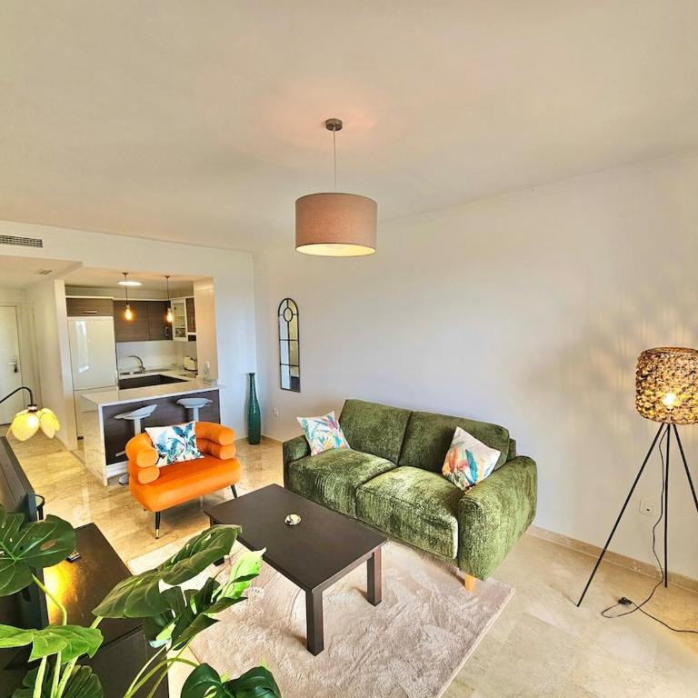 Small Oasis - Sea View - Pool Access - Close to Beach - Three Bedroom Apartment - Sleeps 8 - Apartamento de 3 dormitorios - 10