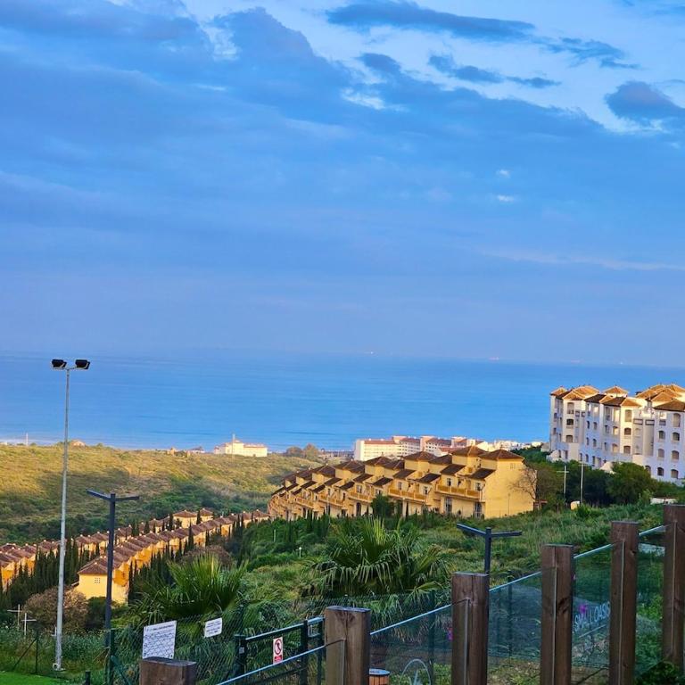 Small Oasis - Sea View - Pool Access - Close to Beach - Three Bedroom Apartment - Sleeps 8 - Apartamento de 3 dormitorios - 12