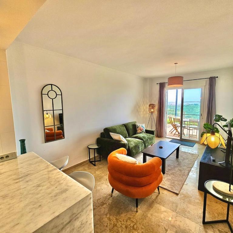 Small Oasis - Sea View - Pool Access - Close to Beach - Three Bedroom Apartment - Sleeps 8 - Apartamento de 3 dormitorios - 14