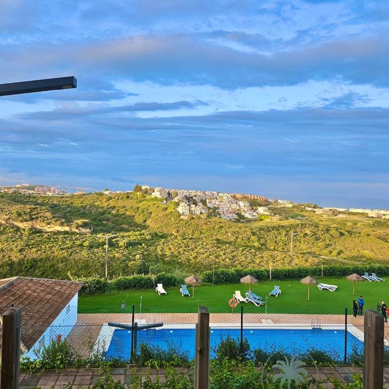Small Oasis - Sea View - Pool Access - Close to Beach - Three Bedroom Apartment - Sleeps 8 - Apartamento de 3 dormitorios - 21