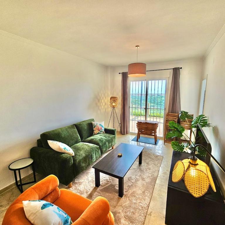 Small Oasis - Sea View - Pool Access - Close to Beach - Three Bedroom Apartment - Sleeps 8 - Apartamento de 3 dormitorios - 27