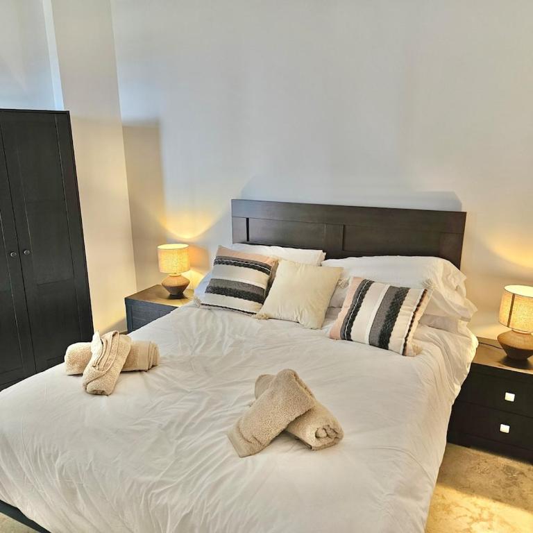 Small Oasis - Sea View - Pool Access - Close to Beach - Three Bedroom Apartment - Sleeps 8 - Apartamento de 3 dormitorios - 30