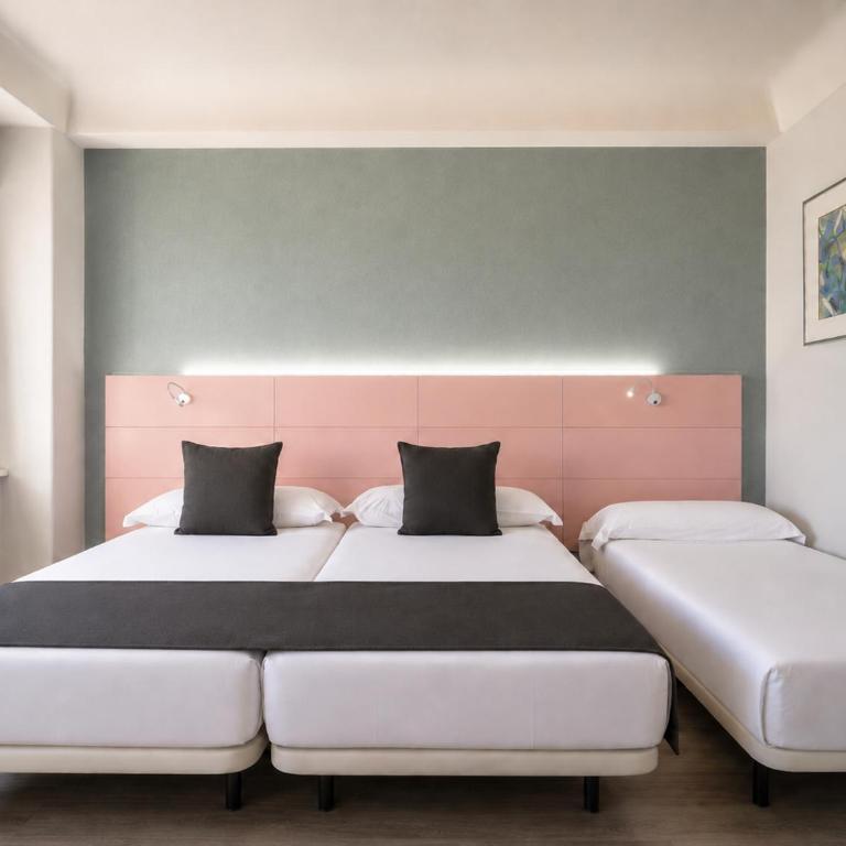 Hotel Chamartin The One - Doppel-/Zweibettzimmer mit Zustellbett - 6
