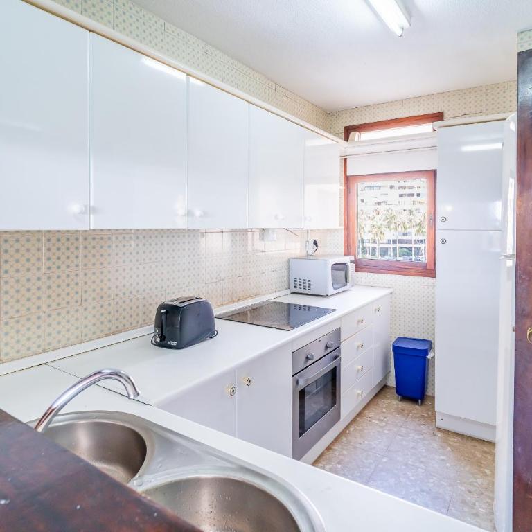 Cubo's Playamar Beach Apartment - Apartamento - 17
