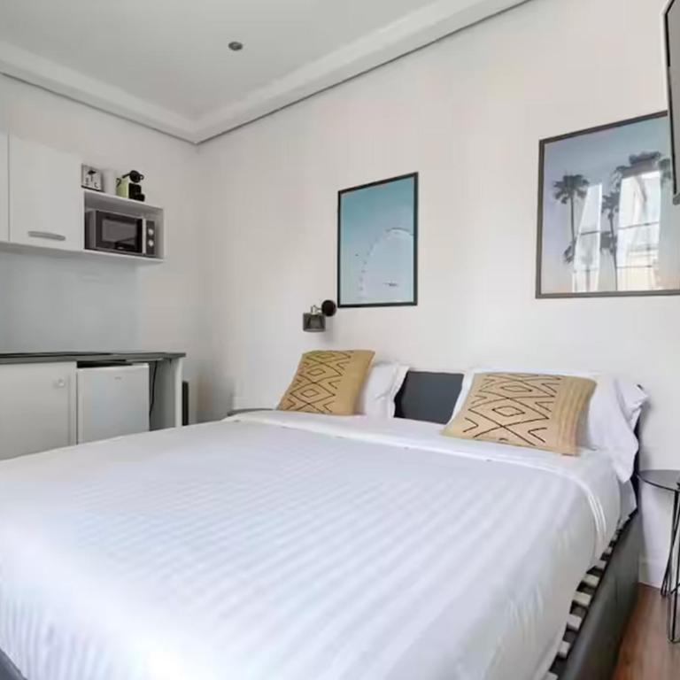 UrbanFlat 207 - Studio in center of Paris - Studio - 2