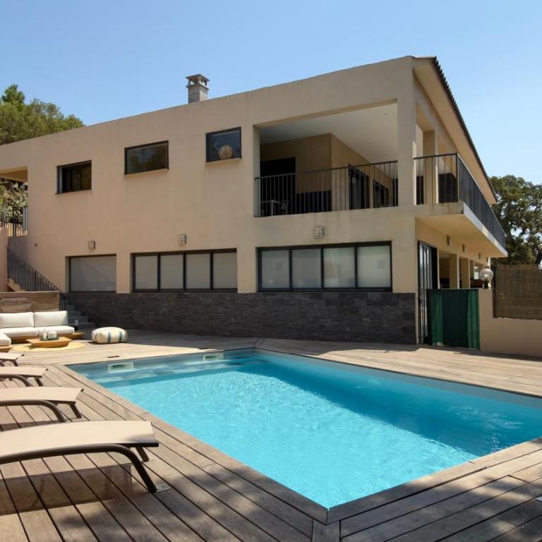 CasaNota Haut de villa 200m2 avec piscine privée - Villa avec Piscine Privée - 1