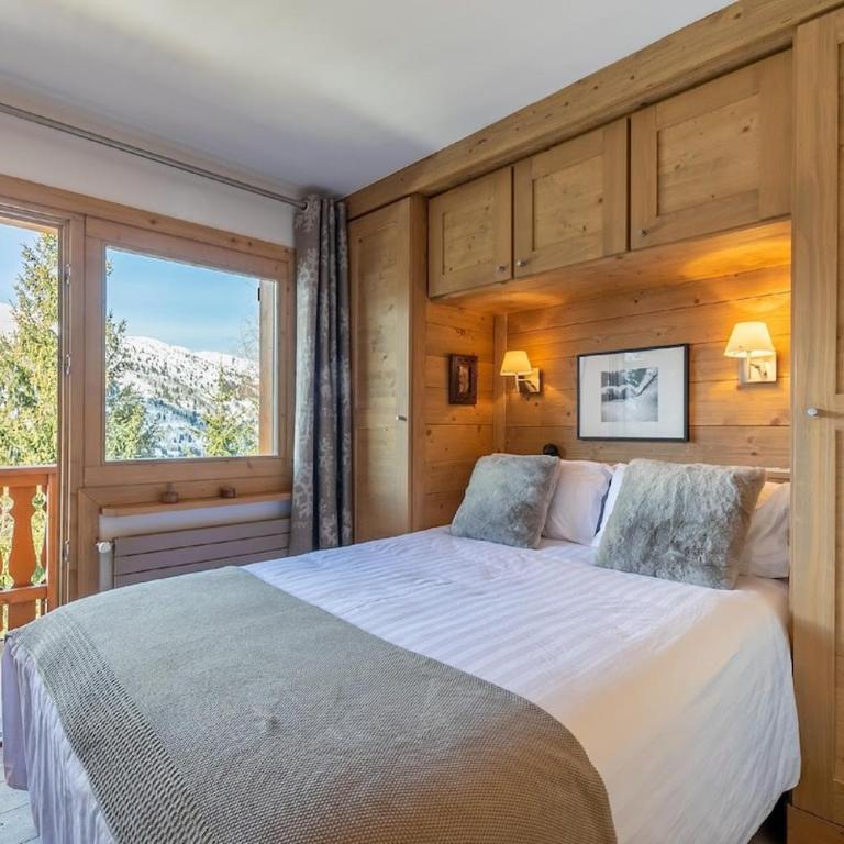 Cosy 3 bedroom Great location - Three-Bedroom Apartment - 3