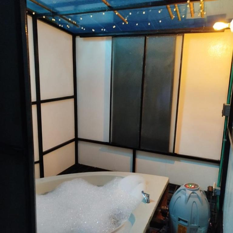 Villas del Rio Glamping - Budget Double Room - 8