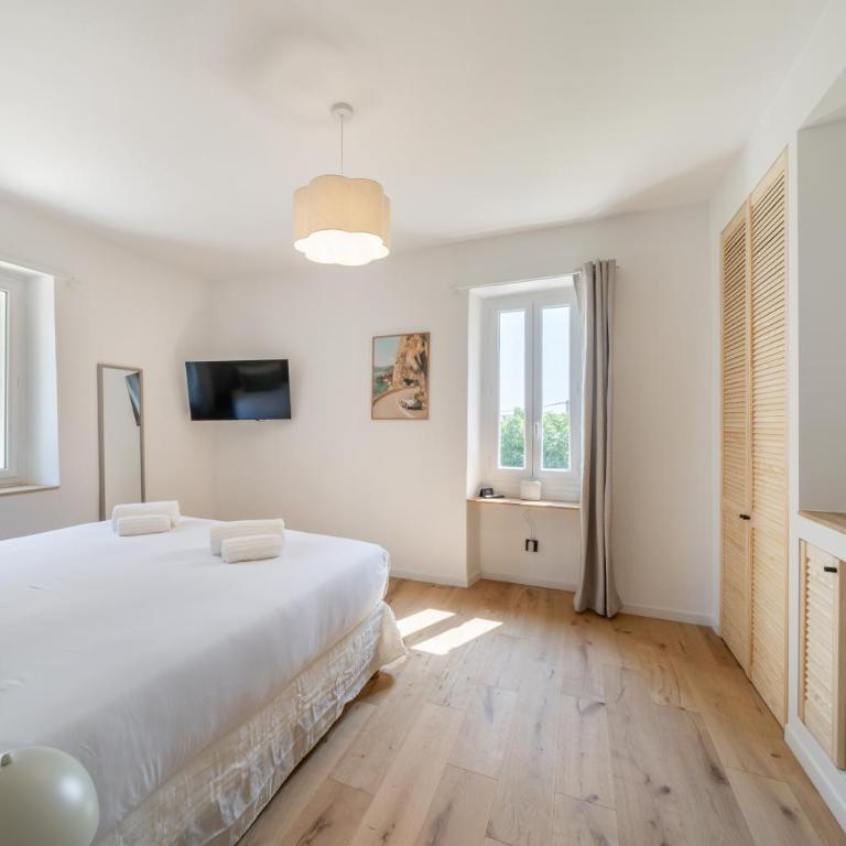 Private Villa with Pool for 10 Guests in Cannes-Mougins - Villa avec Piscine Privée - 5
