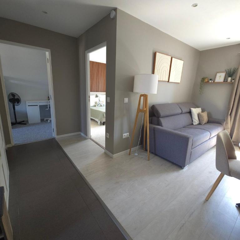 Le Familial - 6 pers - Climatisé - proche Walibi - Appartement 2 Chambres - 4