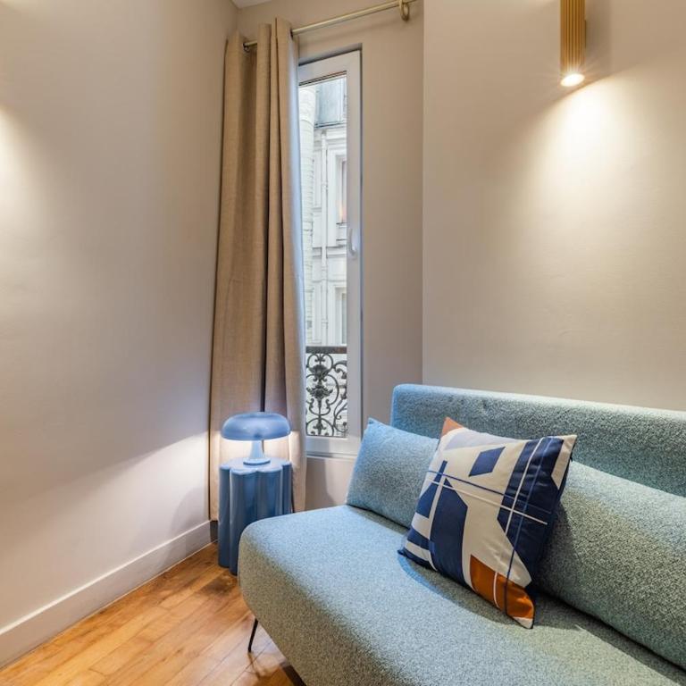 Elegant 3-Bedroom Apartment in the Heart of Historic Paris - Apartment - 6