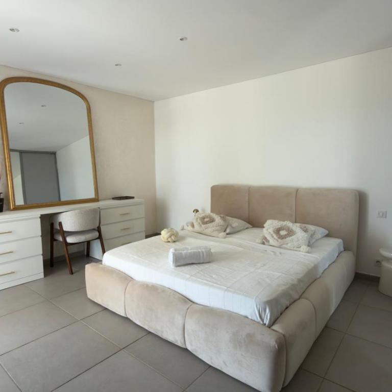 CasaNota Haut de villa 200m2 avec piscine privée - Villa avec Piscine Privée - 19