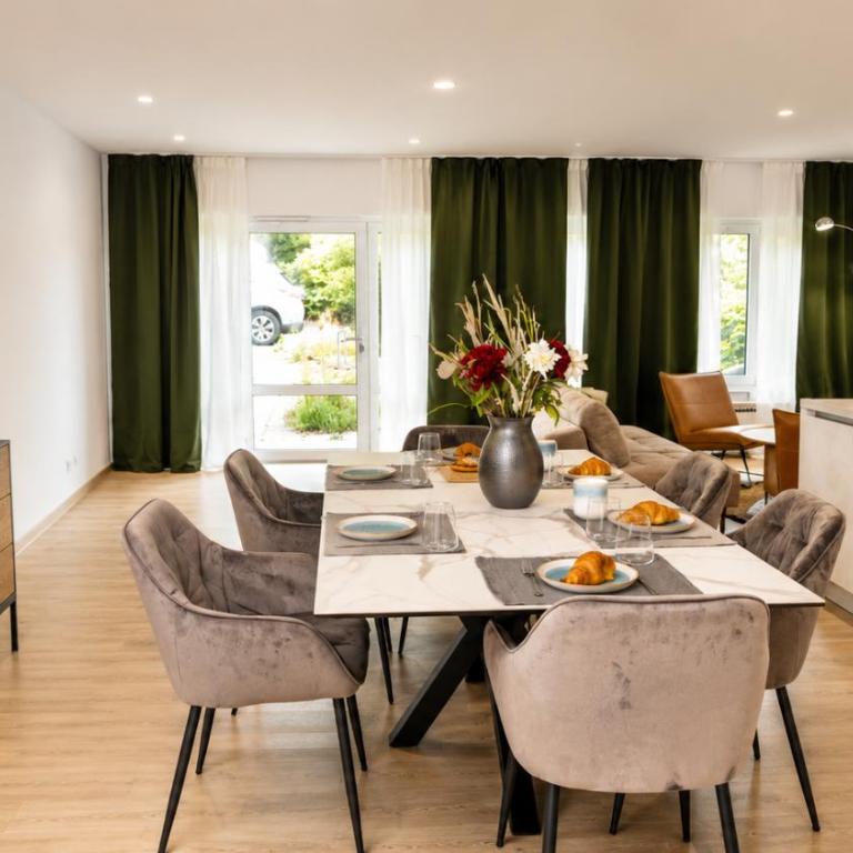 Würzburg - Terrasse - 2 Parkplätze - barrierefrei - Apartment mit 2 Schlafzimmern und Terrasse - 3