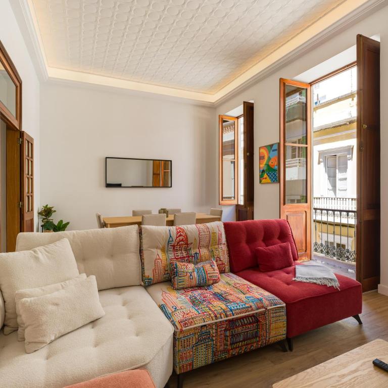 Casa Vera - 11 Bebdroom Villa in City Center - Vacation Home - 11
