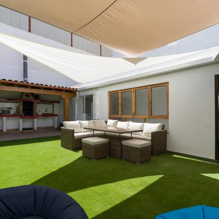 Casa Vera - 11 Bebdroom Villa in City Center - Vacation Home - 24