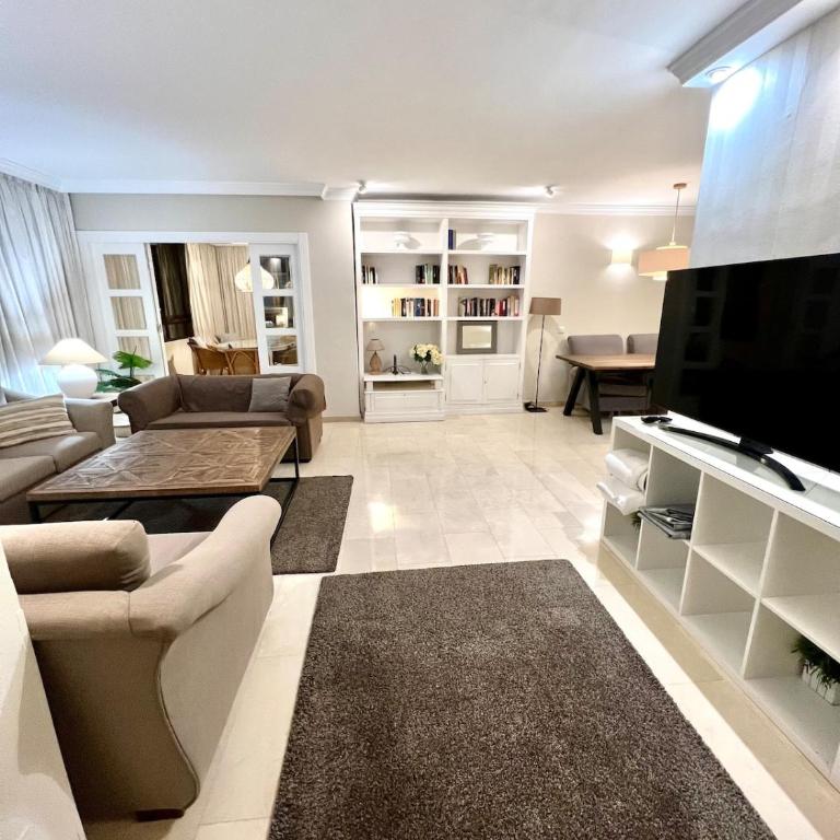 Playamar by the beach - Pool - Parking - Apartamento de 2 dormitorios - 1