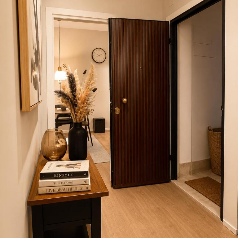 A Casa di Cleo Urban Chic and Comfort - Two-Bedroom Apartment - 18