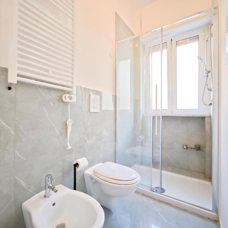 Amedeo Living - Two-Bedroom Apartment - 28