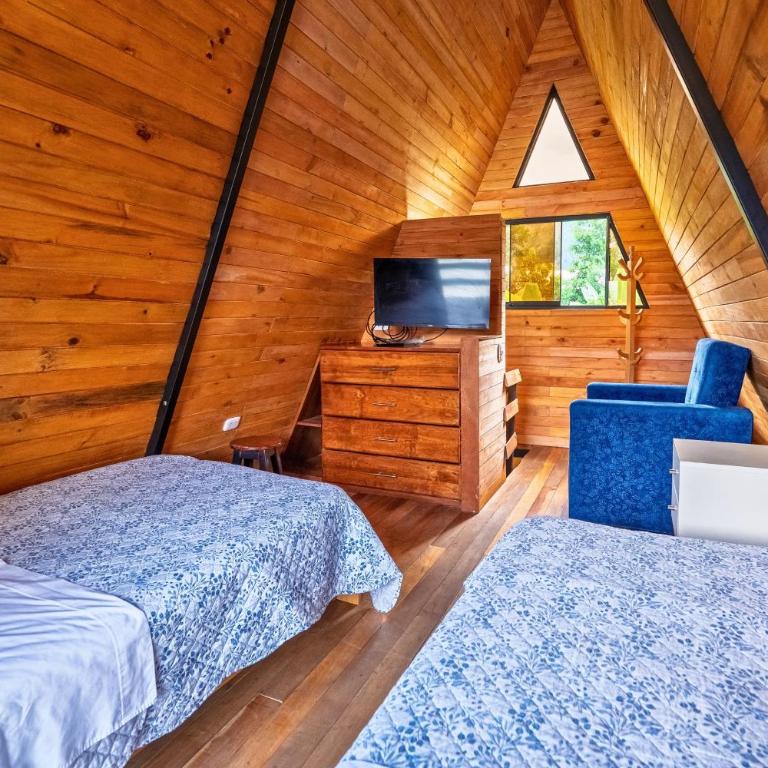 Cabañas Alpinas en Oxapampa - Two-Bedroom Chalet - 8