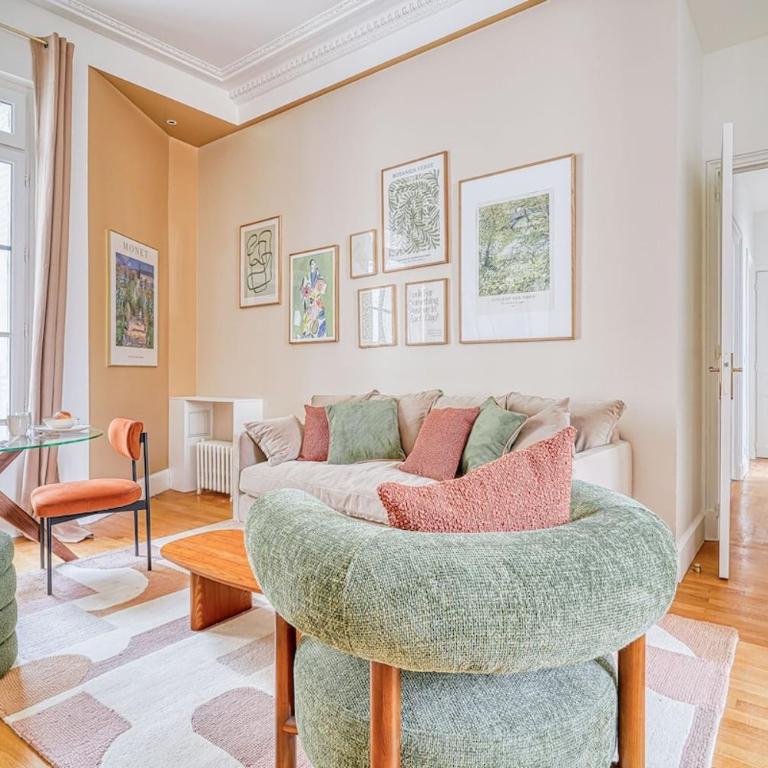 Charm and standing with 2 bedrooms close to Trocadéro - Appartement - 17