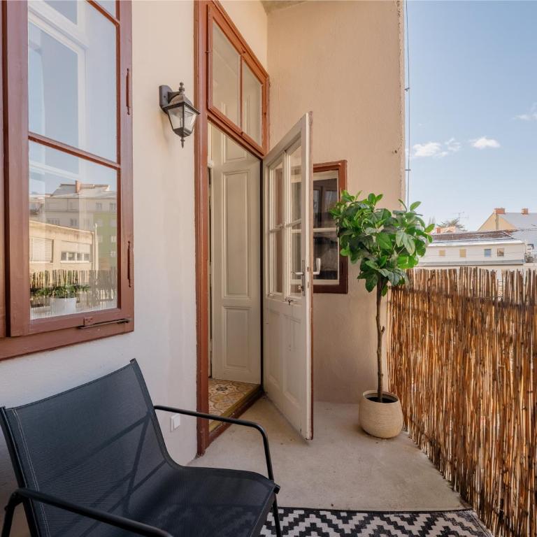 City Center Boutique Apartments - Schlossberg View - Free Parking - Deluxe Apartment mit Balkon und 2 Schlafzimmern - 15