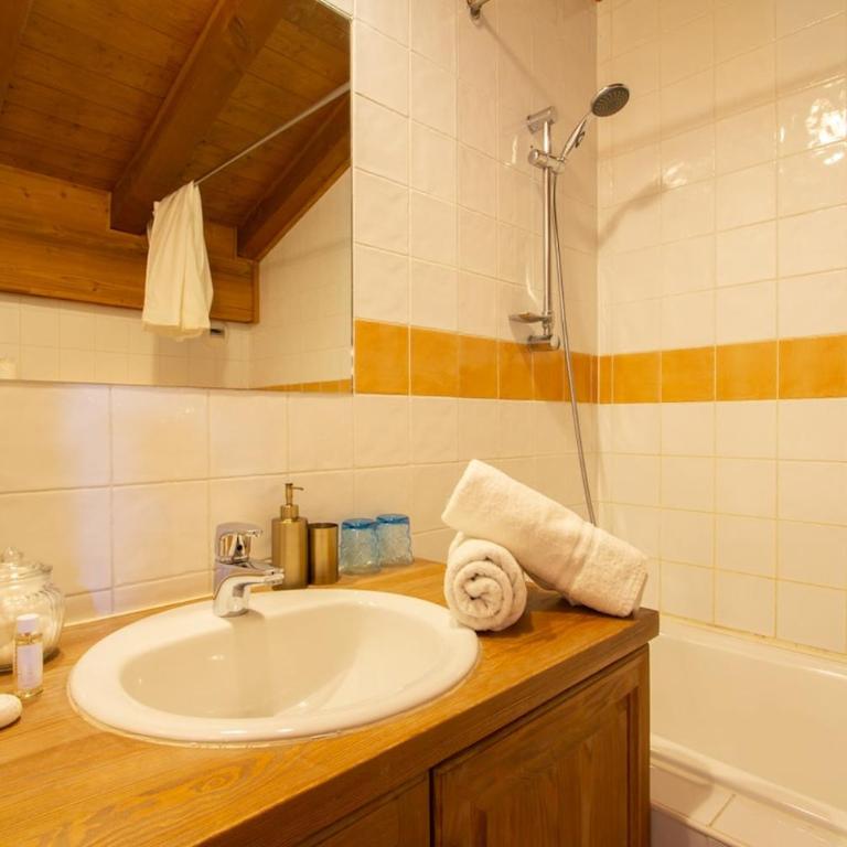 Chalet Belvedere Cosy 6 Bedroom Chalet in Tignes - Chalet - 18